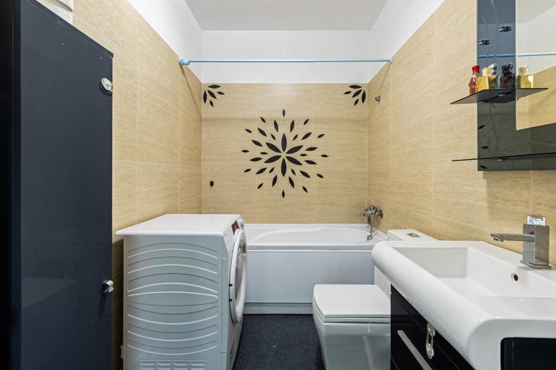 De vanzare 3 camere Sanpetru 