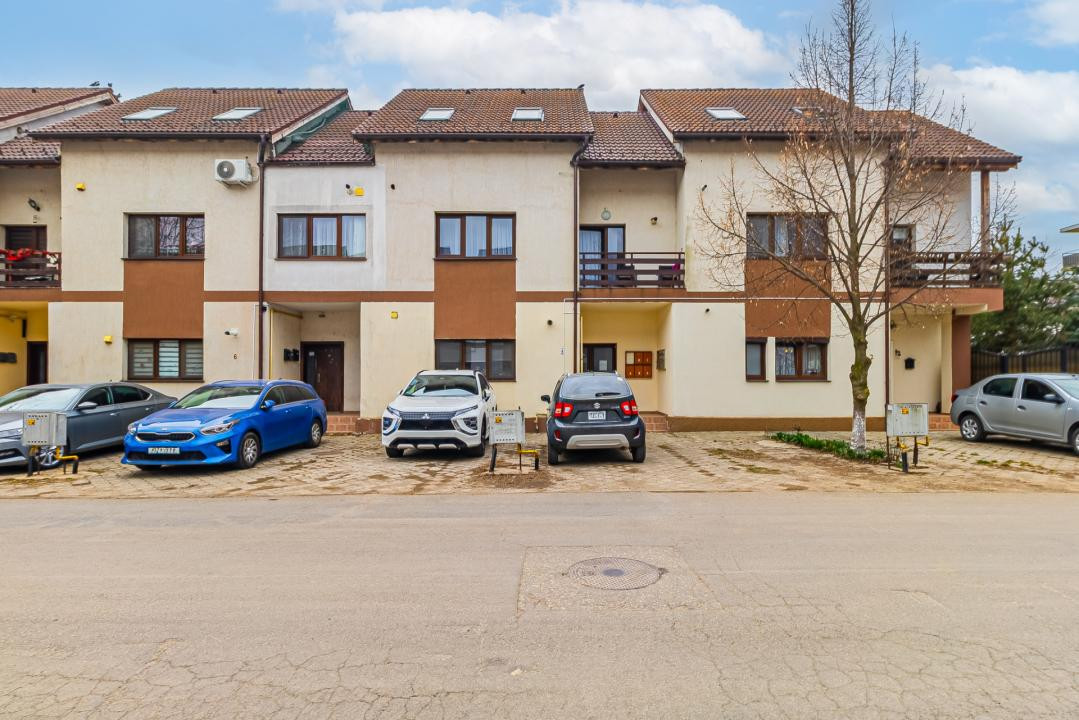 De vanzare 3 camere Sanpetru 