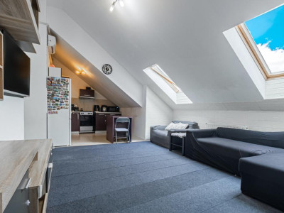 De vanzare 3 camere Sanpetru 