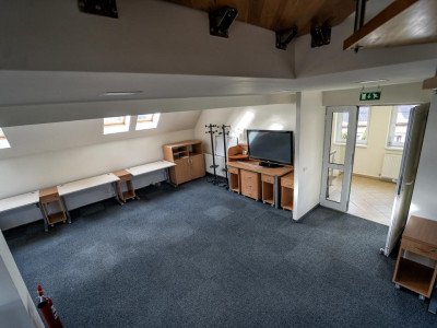 Rent-to-Buy în Sibiu: Birouri A+, Panouri Fotovoltaice, 6 parcări și stație EV