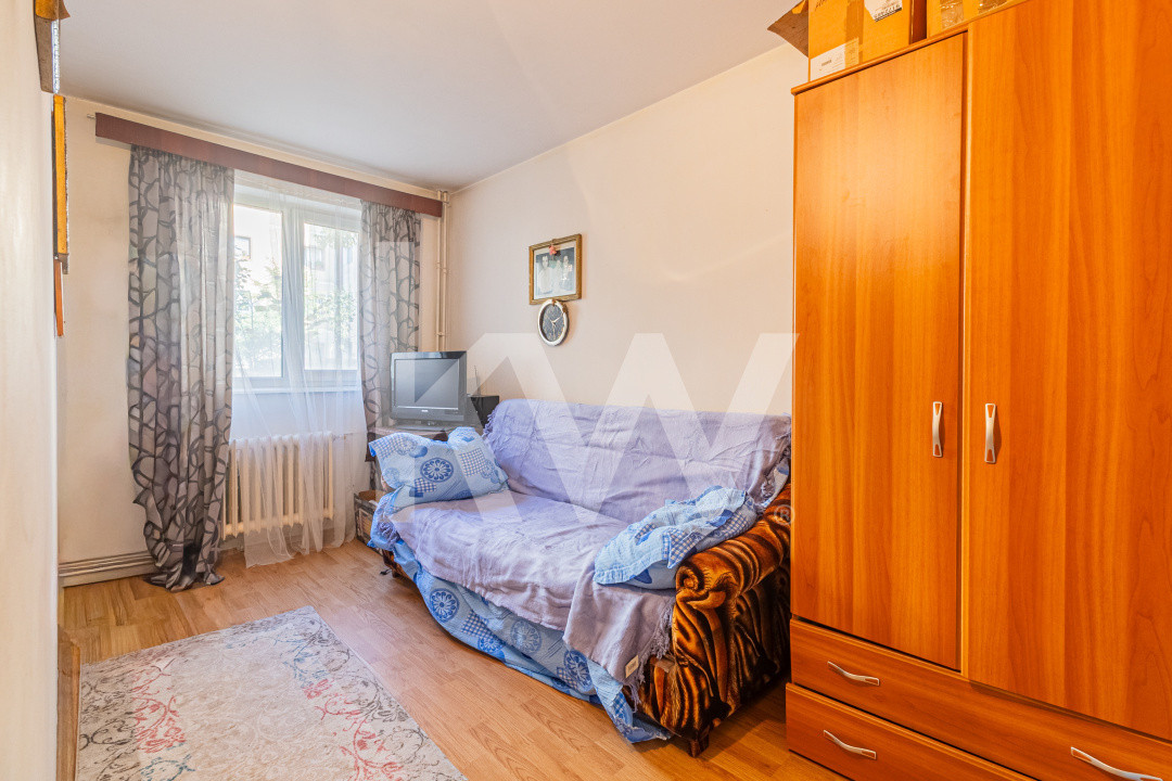 Oportunitate!! Apartament 3 camere decomandat la pret de garsonieră -COMISION 0%