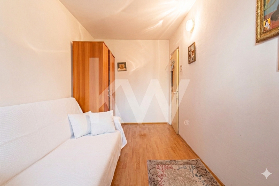 Oportunitate!! Apartament 3 camere decomandat la pret de garsonieră!!