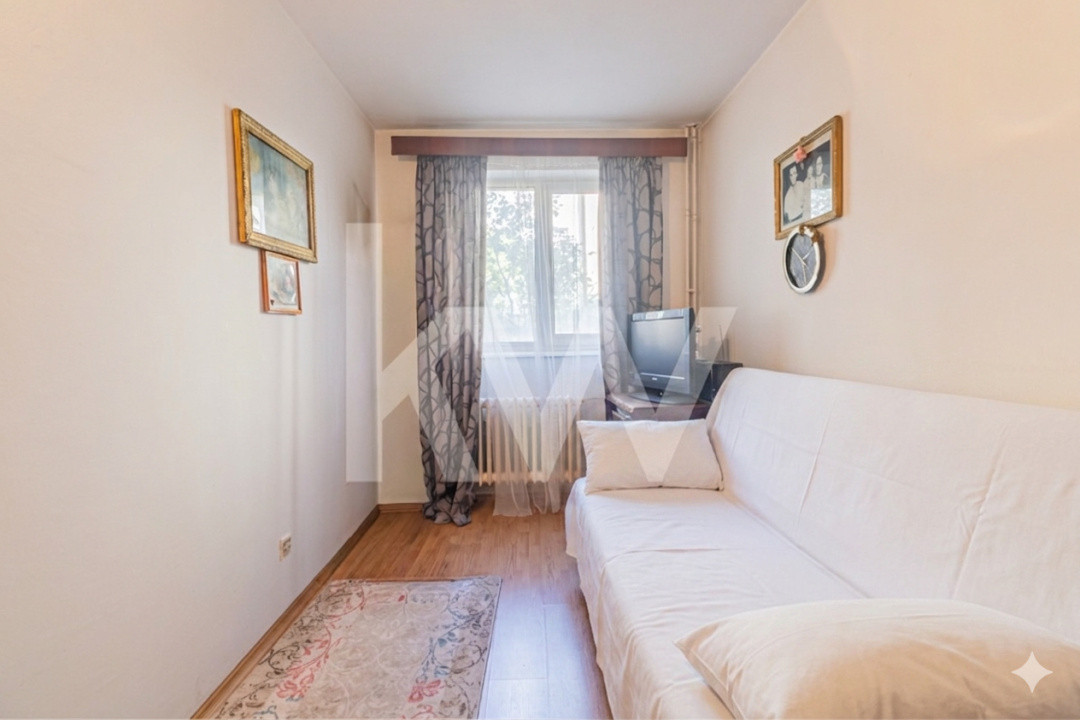 Oportunitate!! Apartament 3 camere decomandat la pret de garsonieră!!
