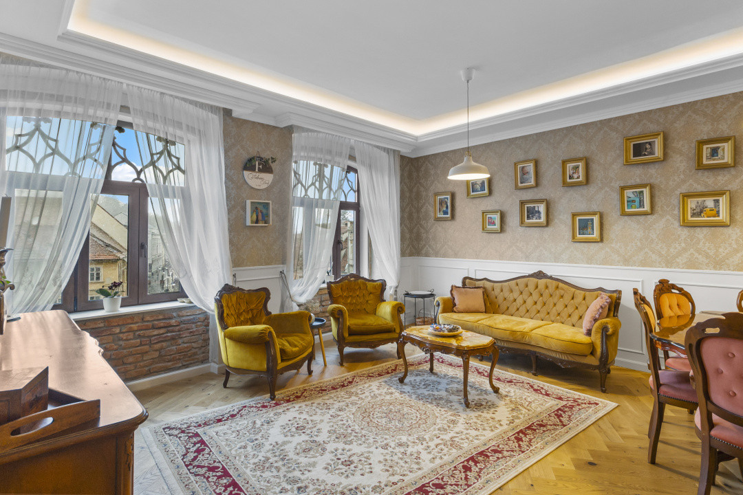 Apartament unic in centrul Brasovului | 142 mp | Terasă cu vedere spre Tâmpa |