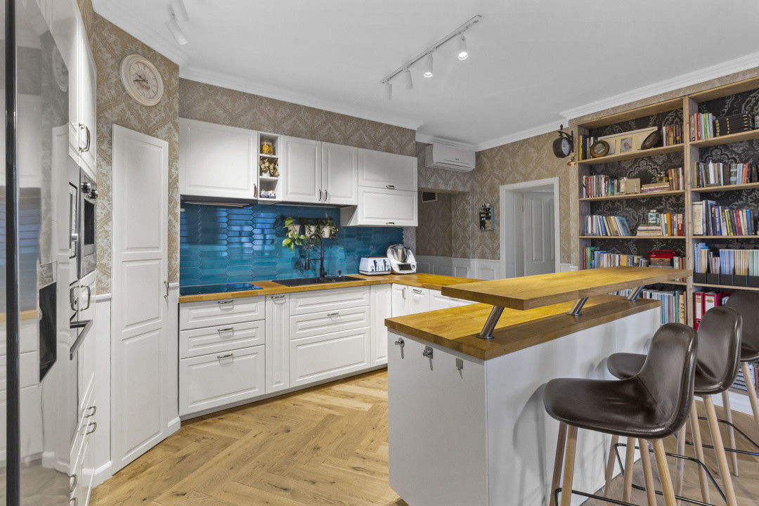 Apartament unic in centrul Brasovului | 142 mp | Terasă cu vedere spre Tâmpa |