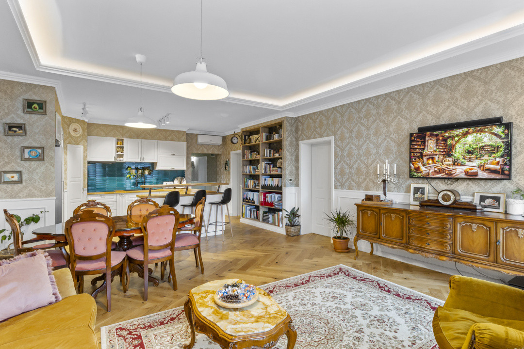 Apartament unic in centrul Brasovului | 142 mp | Terasă cu vedere spre Tâmpa |