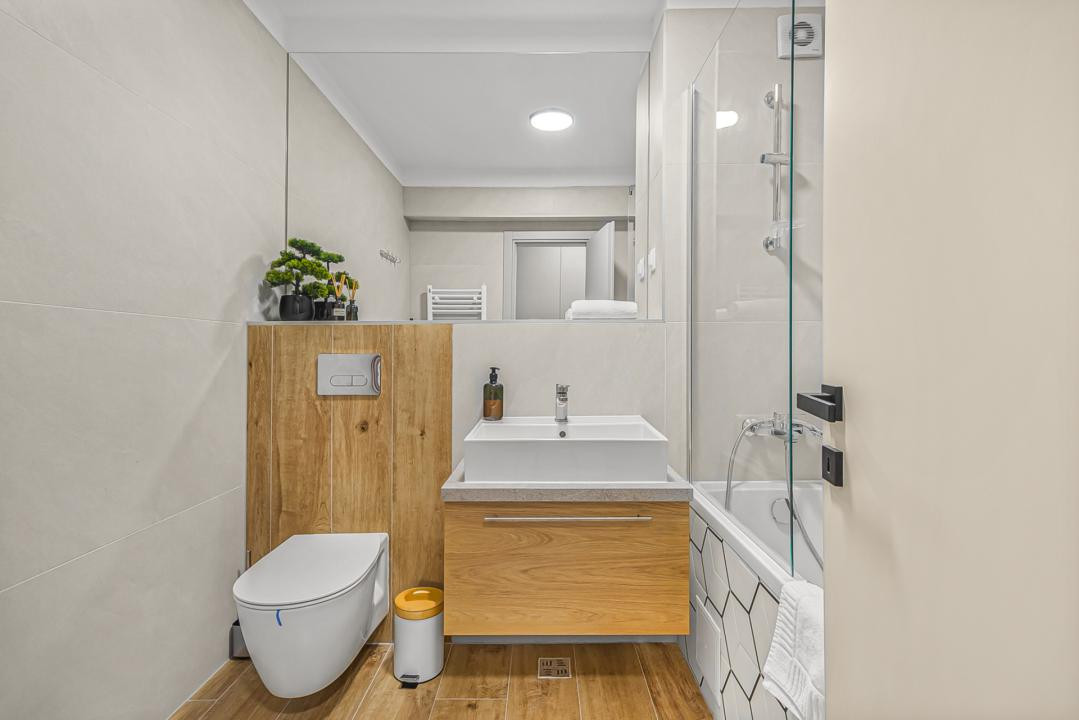 Apartament 3 camere modern ,Tractorul, Brașov - Parcare inclusă , Comision 0%