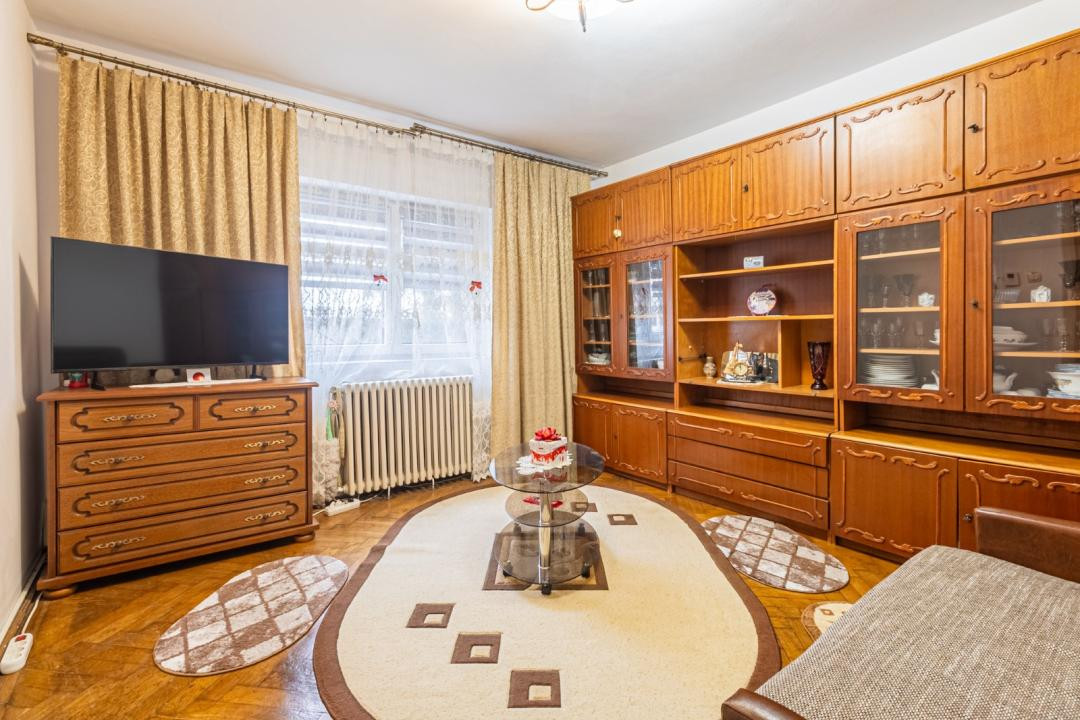 Apartament ultracentral | 52,3 mp utili + boxă + parcare | COMISION 0%