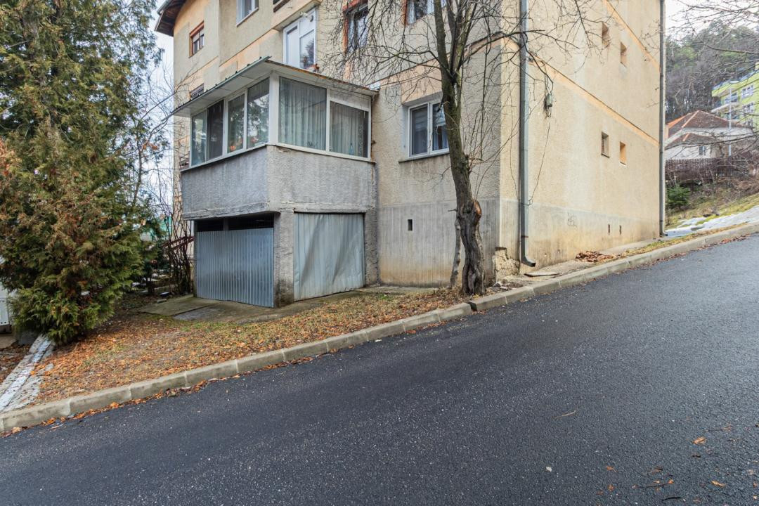 Apartament ultracentral | 52,3 mp utili + boxă + parcare | COMISION 0%