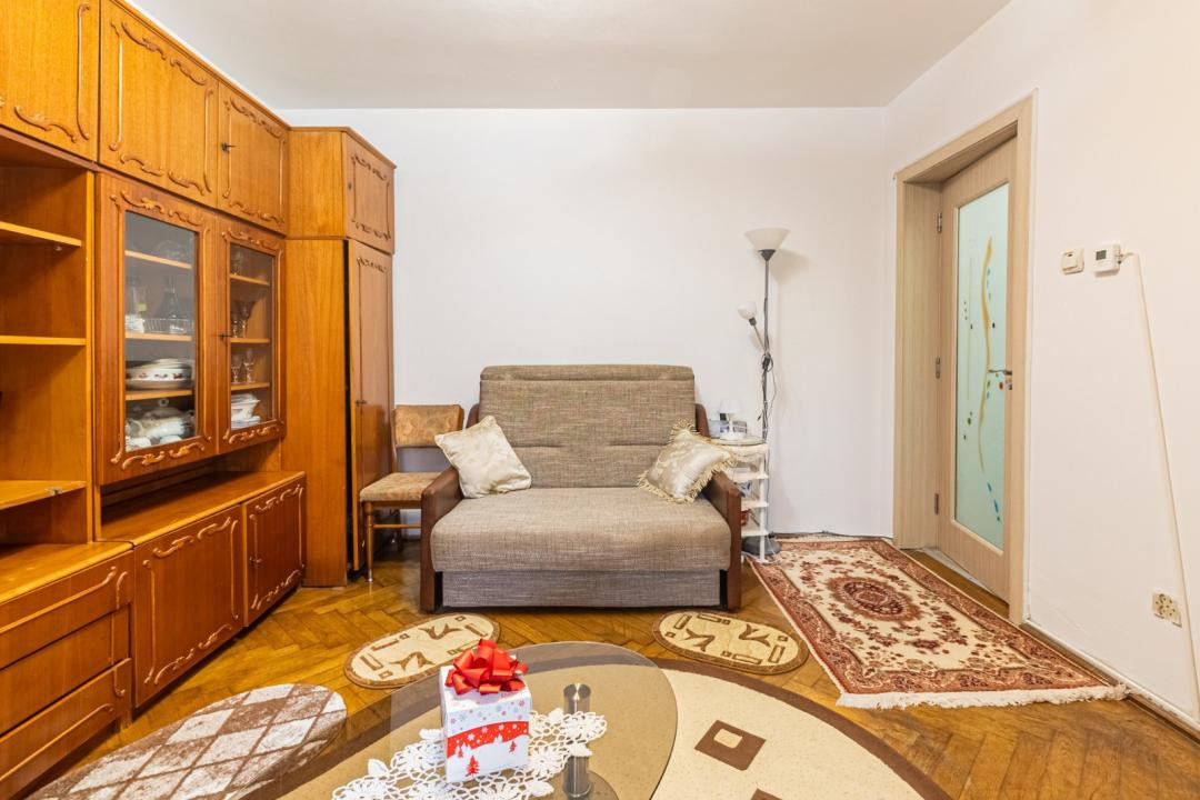 Apartament ultracentral | 52,3 mp utili + boxă + parcare | COMISION 0%