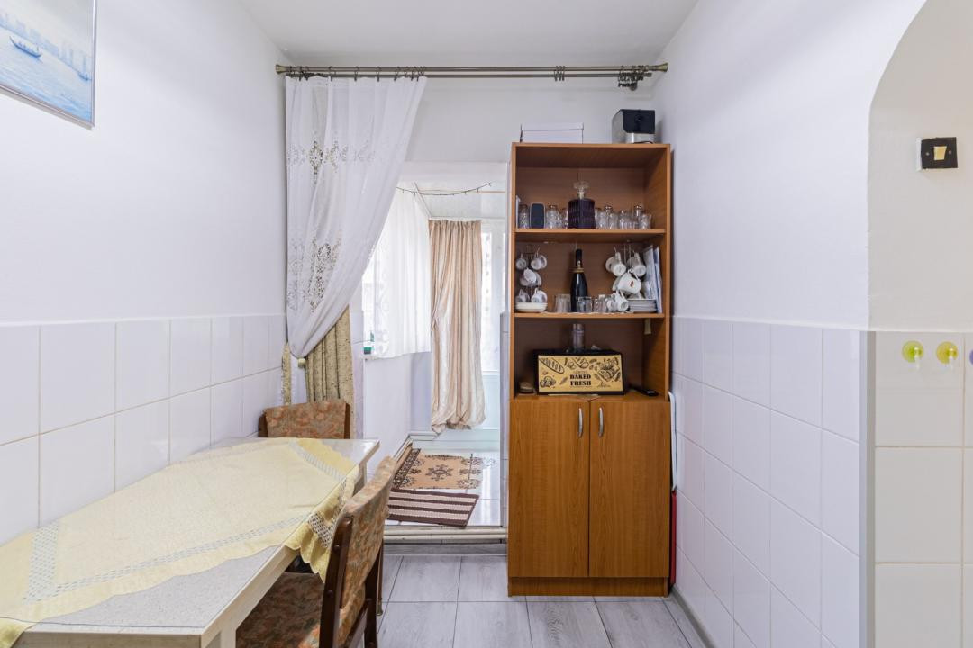 Apartament ultracentral | 52,3 mp utili + boxă + parcare | COMISION 0%
