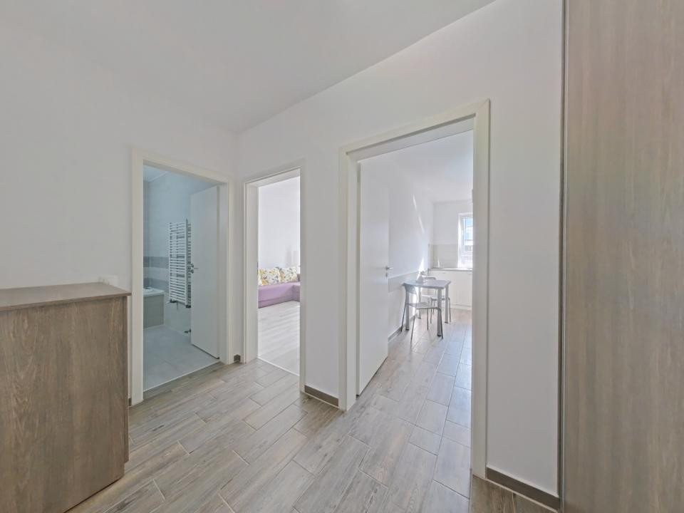 Închiriere garsonieră mobilată si utilată în zona Avantgarden, Brașov