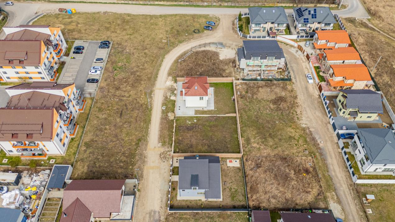 Teren intravilan cartier Tractorul, Brașov + proiect duplex P+2 ,Comision 0%