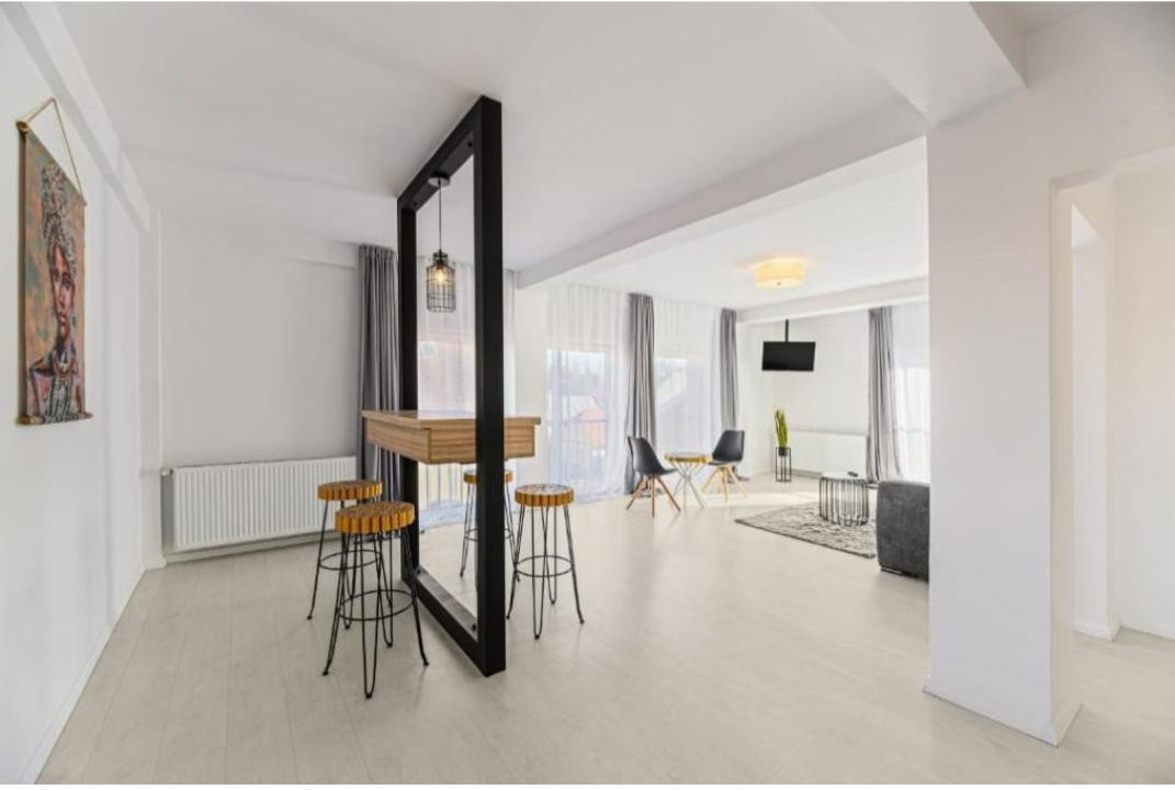 Apartament 2 camere, mobilat și utilat, etaj 1, strada De Mijloc