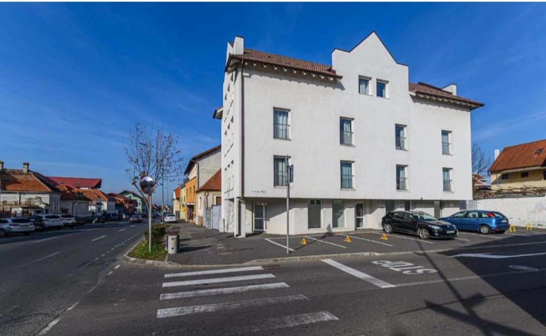 Apartament 2 camere, mobilat și utilat, etaj 2, strada De Mijloc