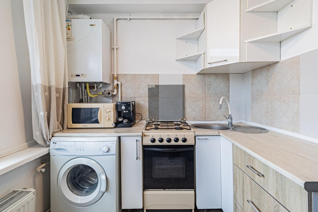 Garsoniera de vanzare