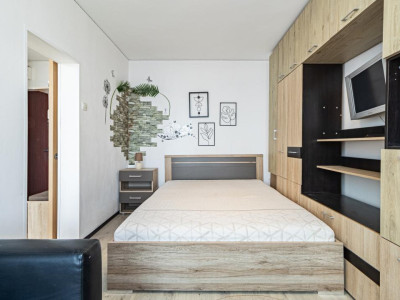 Garsoniera de vanzare