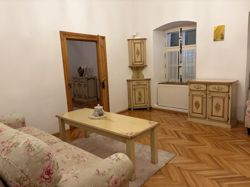 Apartament doua camere la casa - zona centrala Sibiu