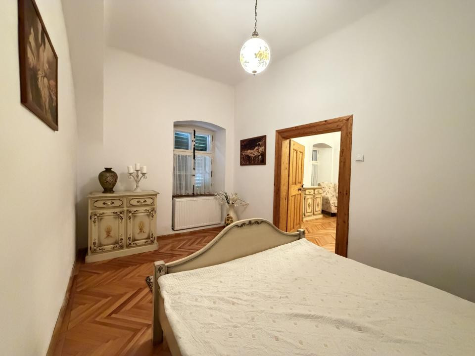 Apartament doua camere la casa - zona centrala Sibiu