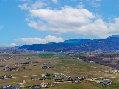 Teren Imprejmuit, 1078 mp, PUZ – Glajarie, Zona superba