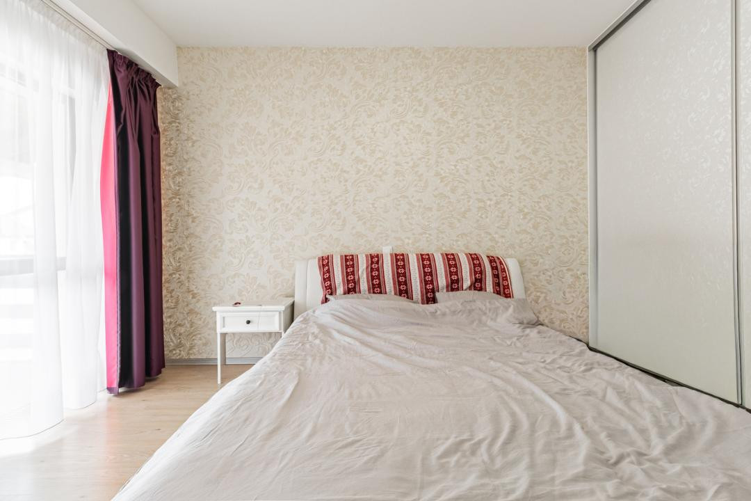 Oportunitate! Doua camere decomandate + loc de parcare 