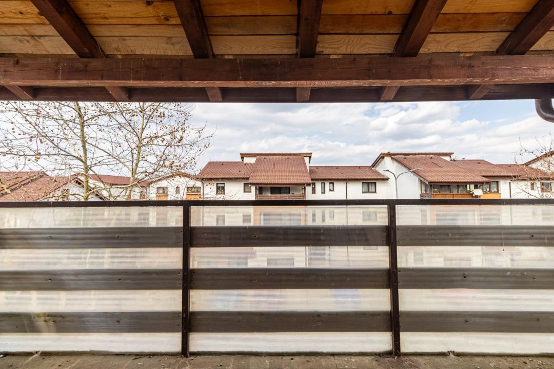 Oportunitate! Doua camere decomandate + loc de parcare 