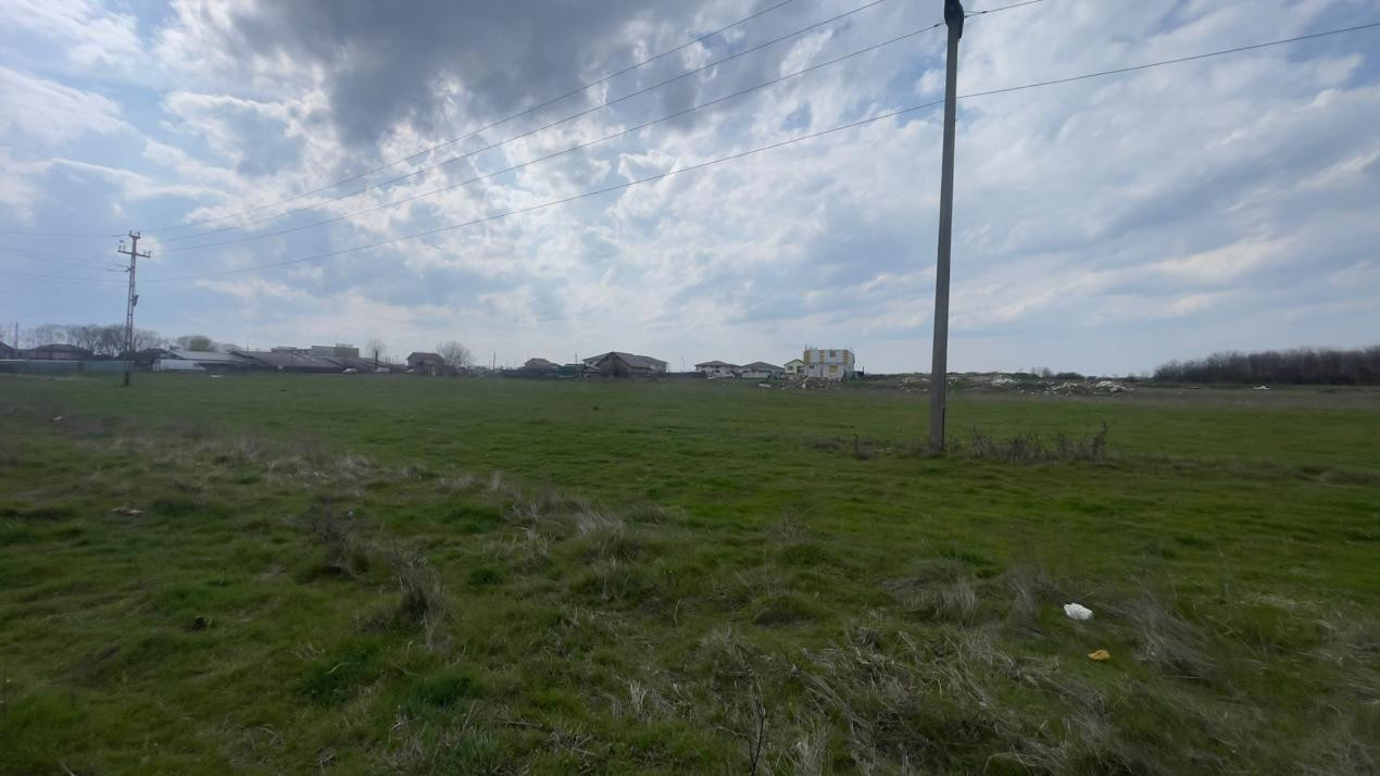 TEREN INTRAVILAN 1000 MP CARCEA - ZONA HANUL CU PONEI