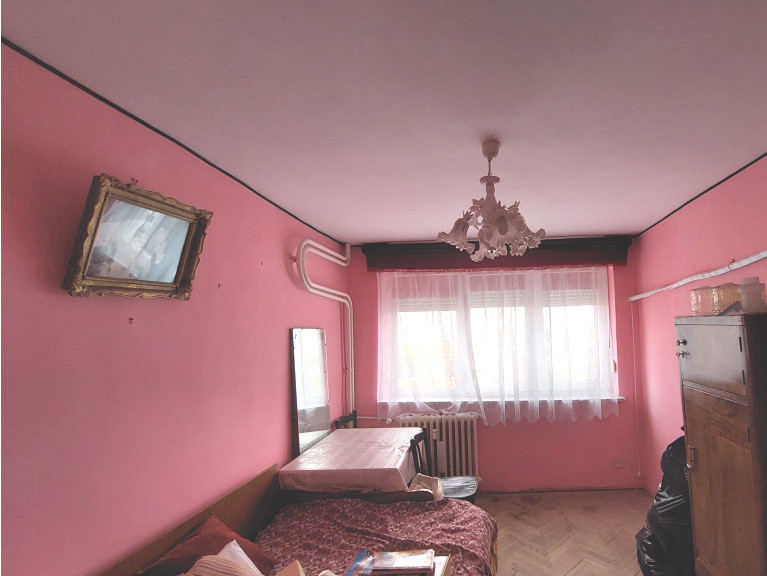 Apartament 3 camere decomandat • Sărari • vedere panoramică
