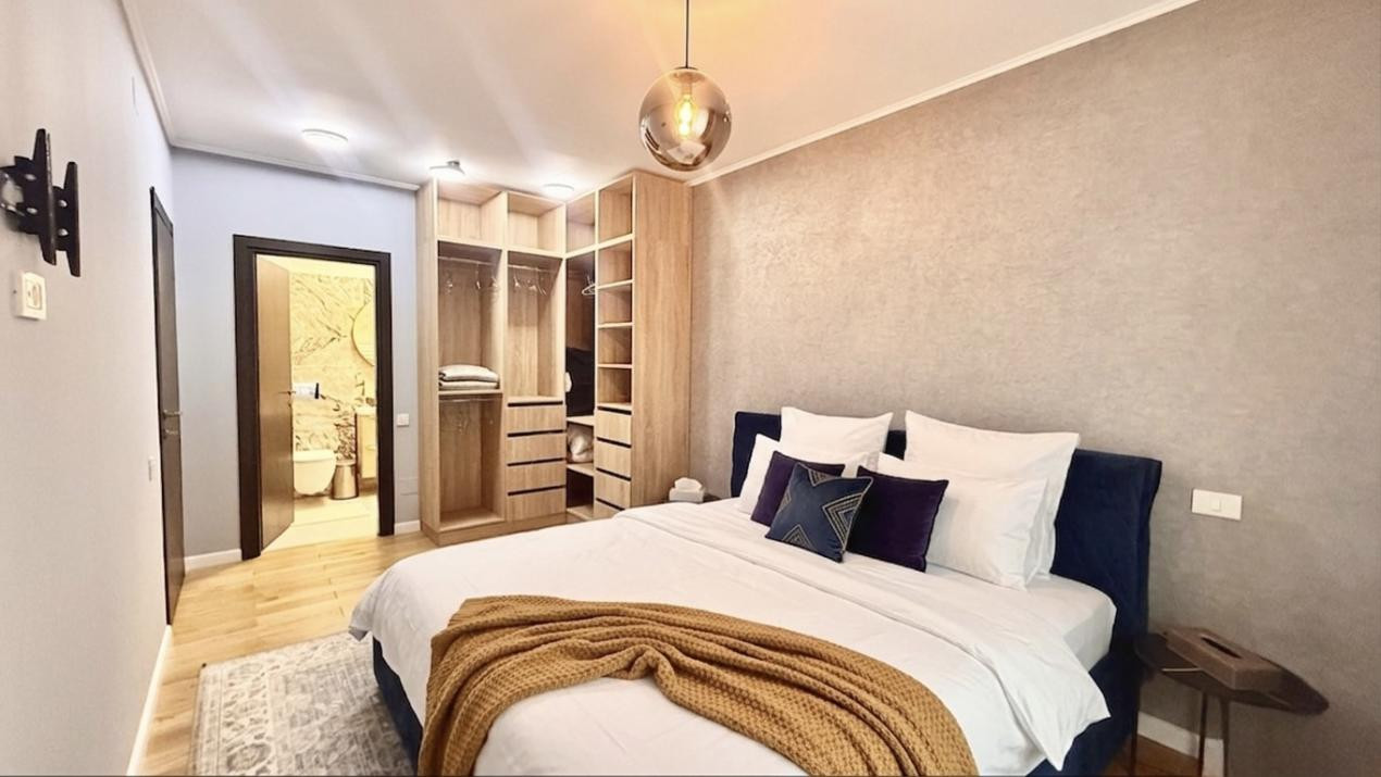 Apartament superb cu 4 camere deasupra orasului 