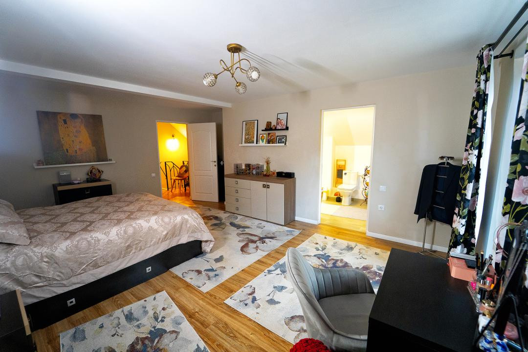  Casă cu farmec între munți - Refugiu ideal în Săliște 