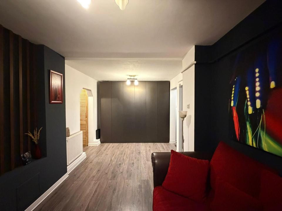 Apartament modern 2 camere - decomandat | Zona 1 Mai – Pelendava