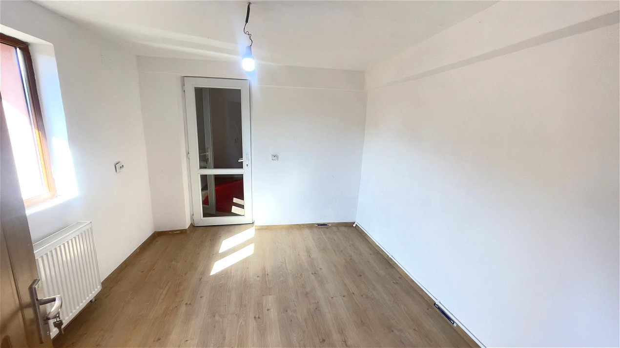 CASA DE VANZARE LA PRET DE APARTAMENT...