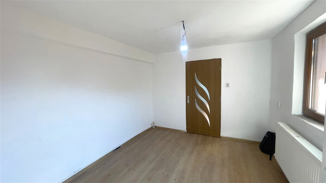 CASA DE VANZARE LA PRET DE APARTAMENT...