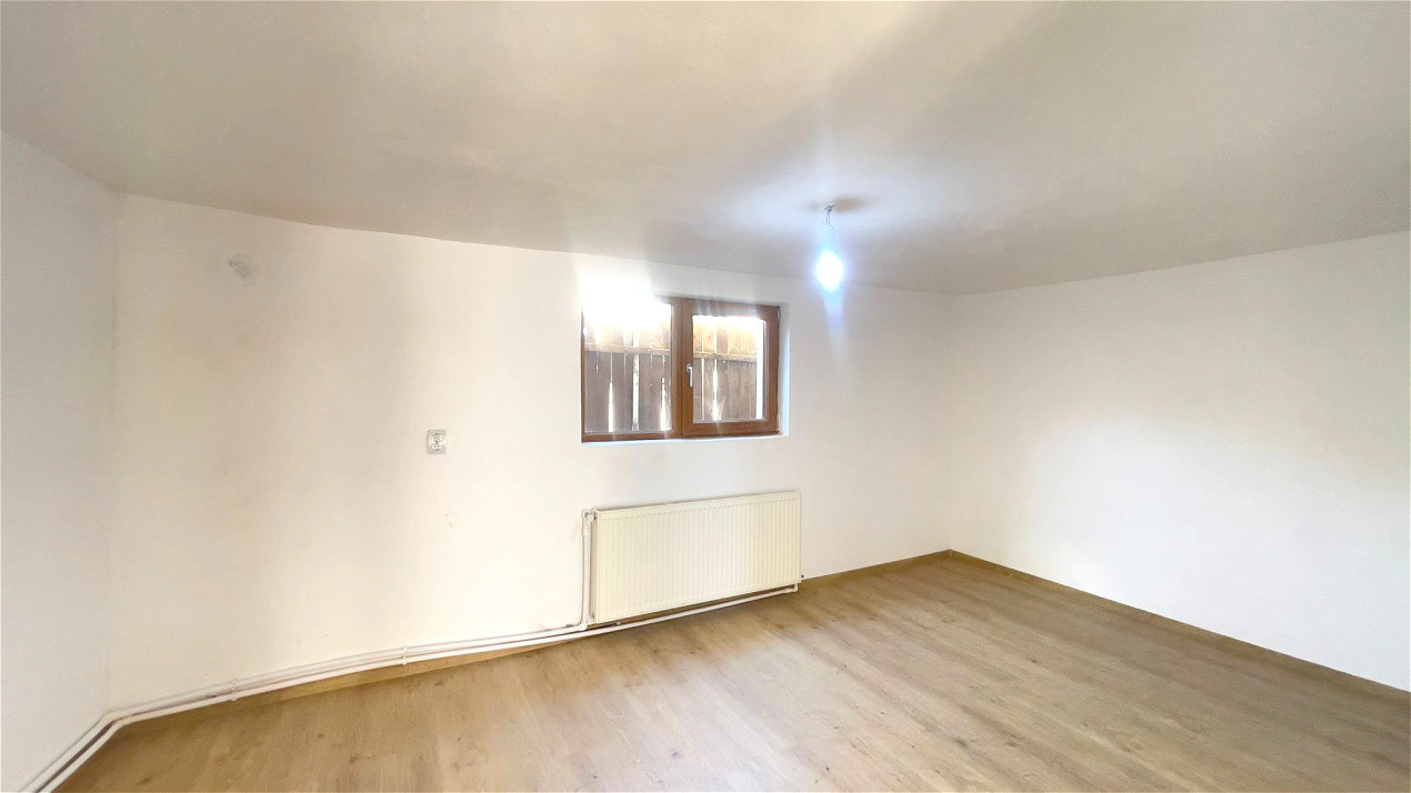 CASA DE VANZARE LA PRET DE APARTAMENT...