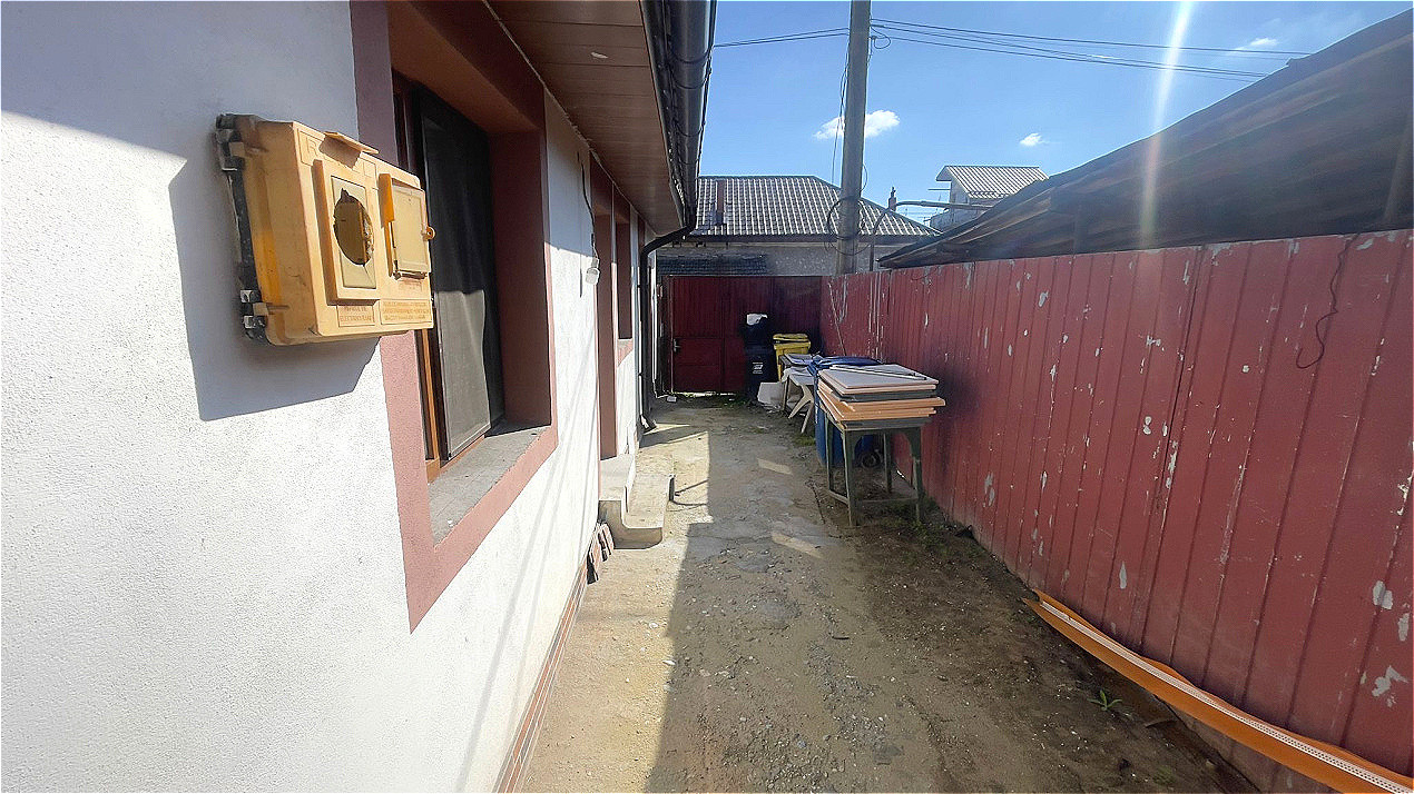 CASA DE VANZARE LA PRET DE APARTAMENT...