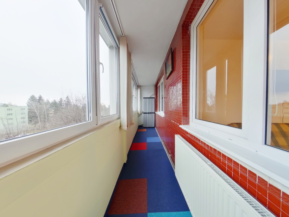 Inchiriere apartament 2 camere, mobilat si utilat + balcon de 11mp - zona Astra