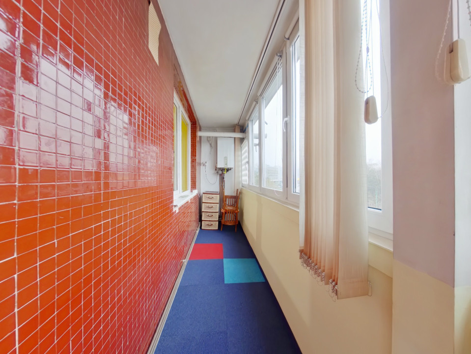 Inchiriere apartament 2 camere, mobilat si utilat + balcon de 11mp - zona Astra