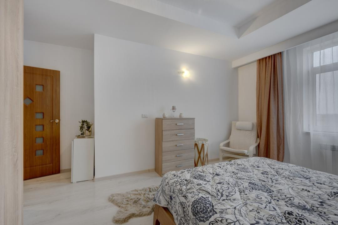  Apartament luminos si spatios - zona Sisesti