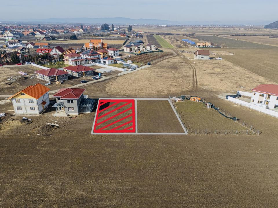 Teren intravilan 585mp Sânpetru, panoramă Lempes si padure, Comision 0%