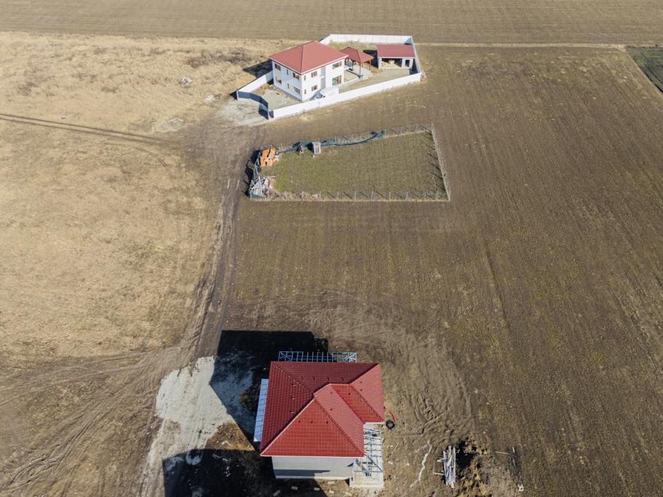 Teren intravilan 585mp Sânpetru, panoramă Lempes si padure, Comision 0%