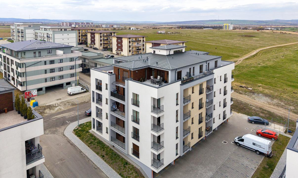 Penthouse smart în Sibiu - etaj retras, terasă generoasă