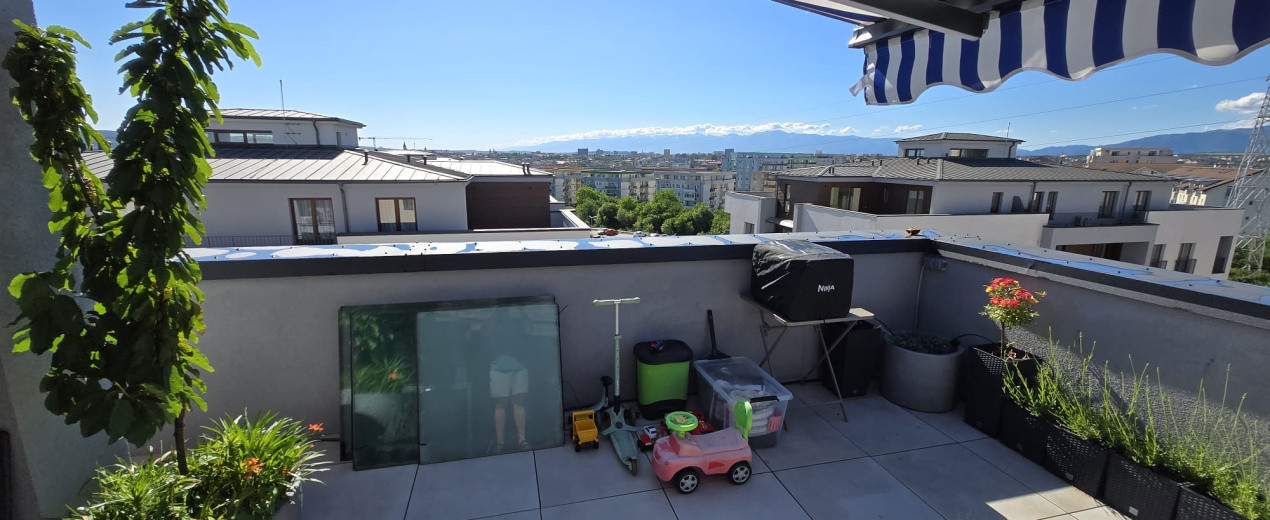 Penthouse smart în Sibiu - etaj retras, terasă generoasă