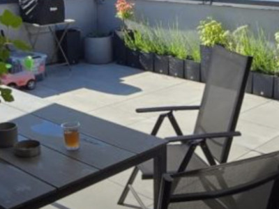 Penthouse smart în Sibiu - etaj retras, terasă generoasă