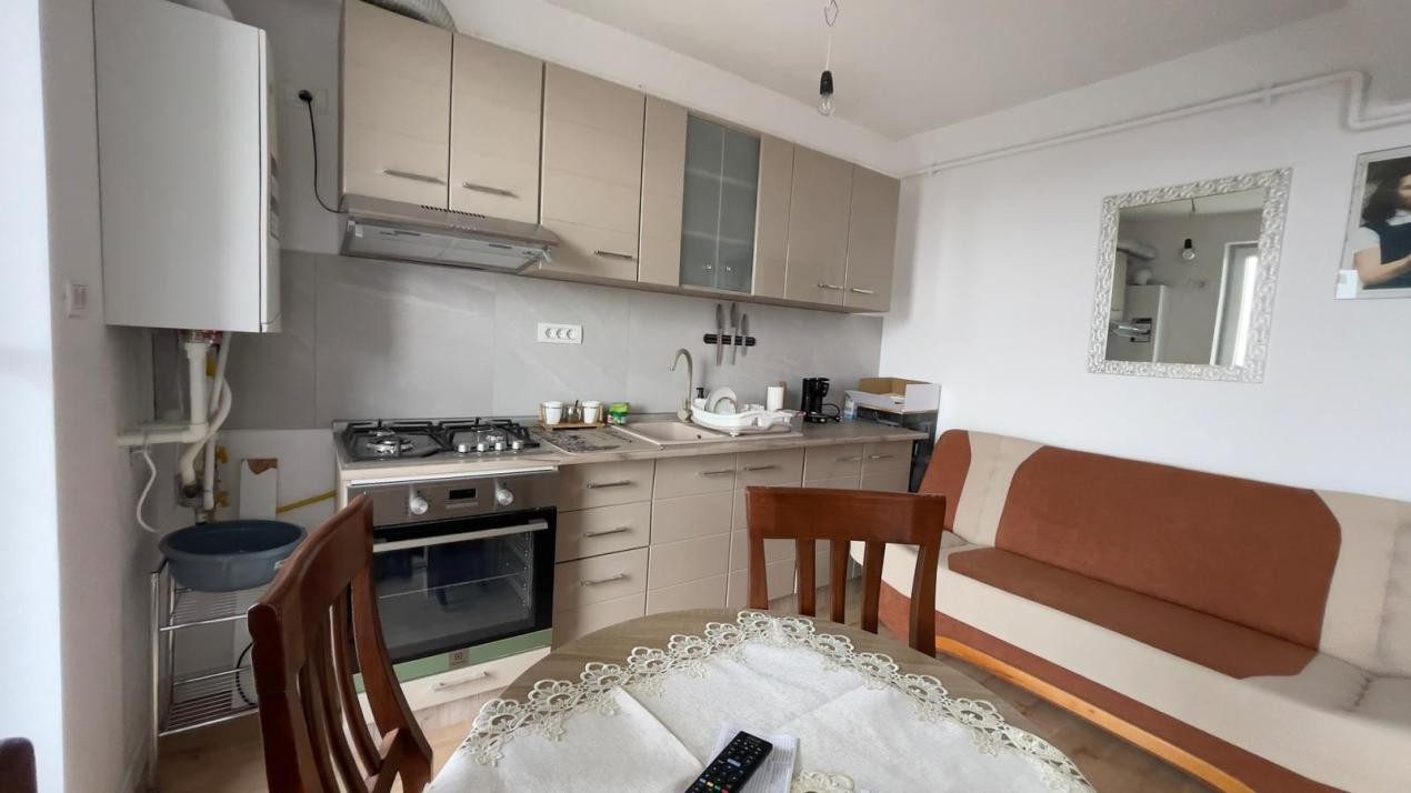 APARTAMENT 2 CAMERE - TRANSFORMAT IN 2 LOCUINTE INDEPENDENTE