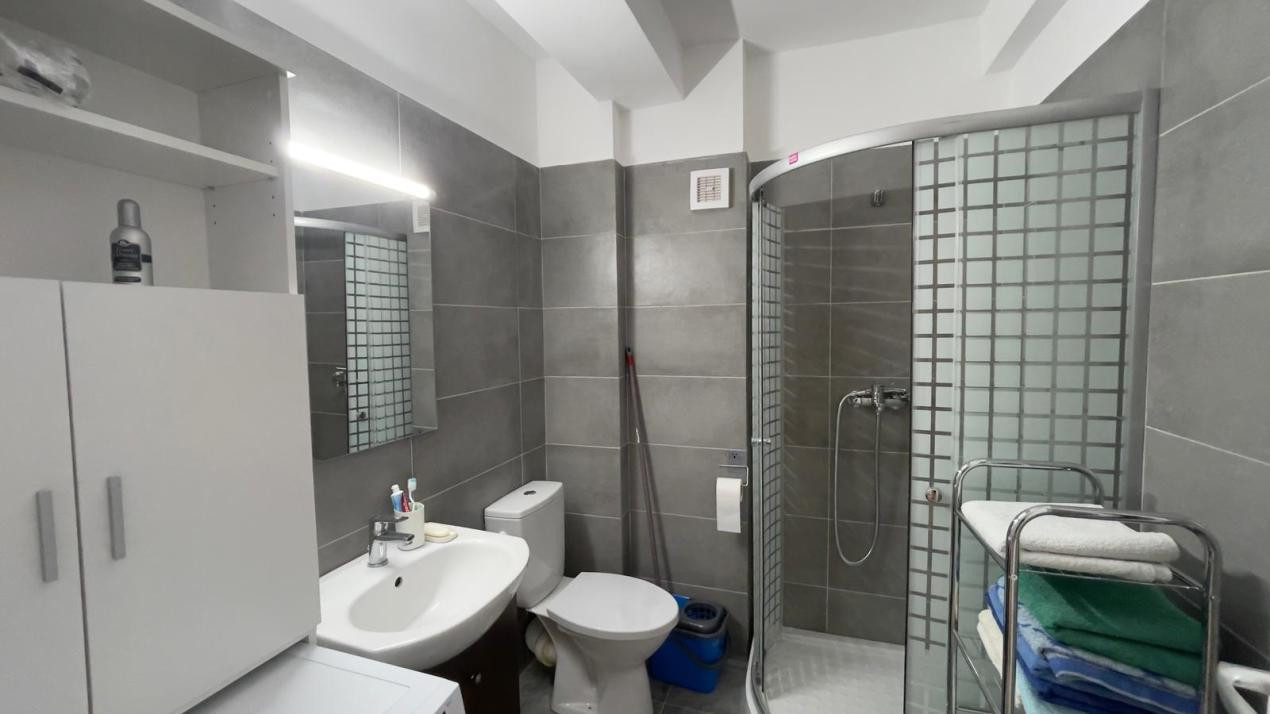 APARTAMENT 2 CAMERE - TRANSFORMAT IN 2 LOCUINTE INDEPENDENTE