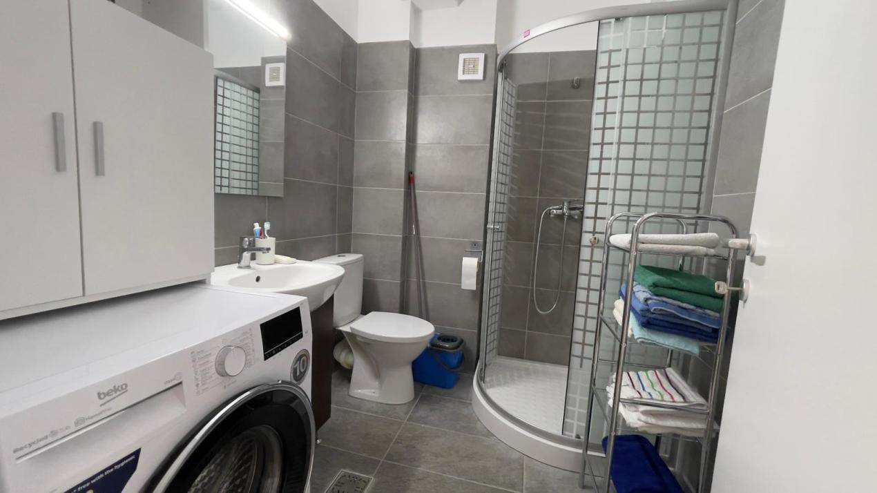 APARTAMENT 2 CAMERE - TRANSFORMAT IN 2 LOCUINTE INDEPENDENTE