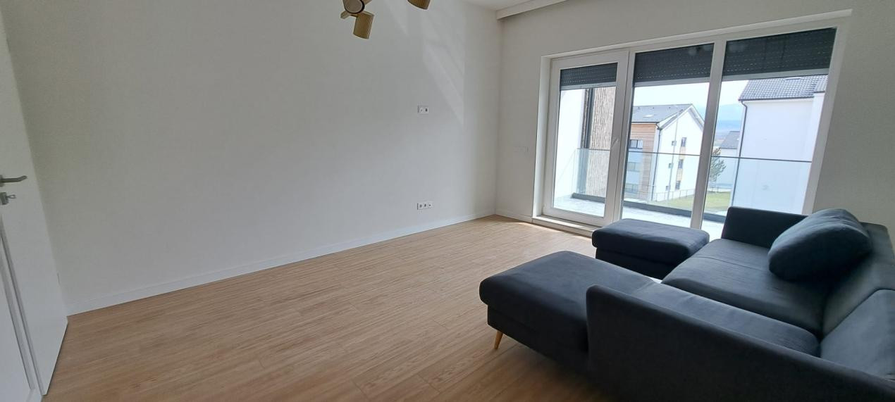 Apartament 2 camere , decomandate, etaj 1