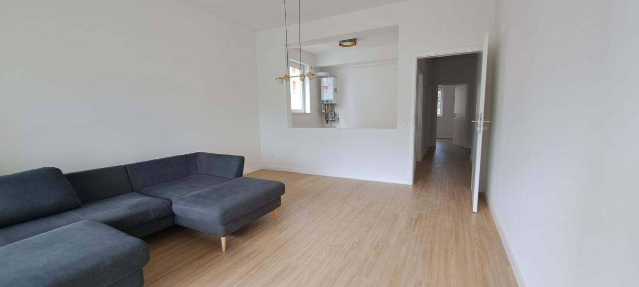 Apartament 2 camere , decomandate, etaj 1