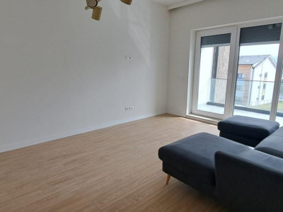 Apartament 2 camere , decomandate, etaj 1