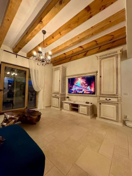 Casă premium lângă Coresi | 160 mp, curte, finisaje deosebite